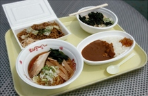 おいしそうなカレー、焼きそば、ラーメン、うどん
