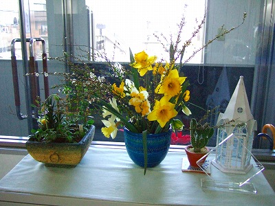 オリヤス本社のお花