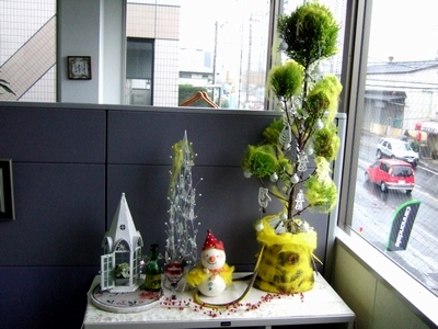 オリヤス本社のお花