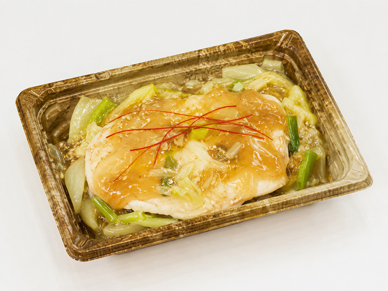 鶏むね肉の胡麻ダレかけ 盛付イメージ画像。