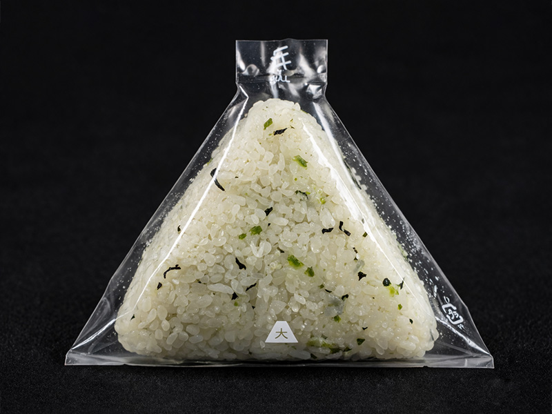 わさびめしおにぎり 包装イメージ画像。